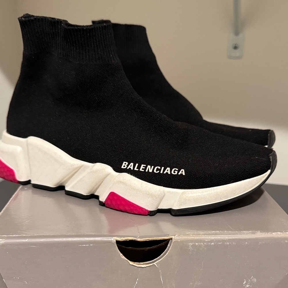 Balenciaga Women's Black and Pink ‘ Speed’ Trainers - Picture 1 of 17